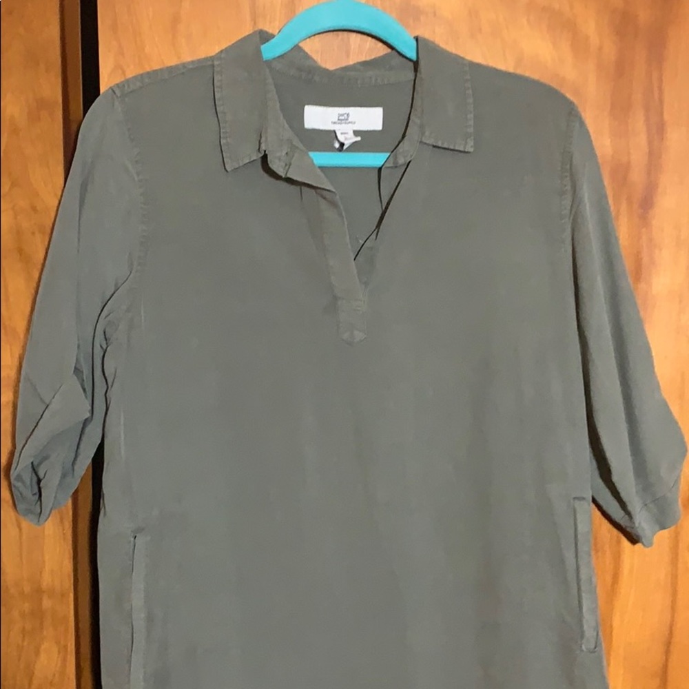TUNIC TOP WITH POCKETS